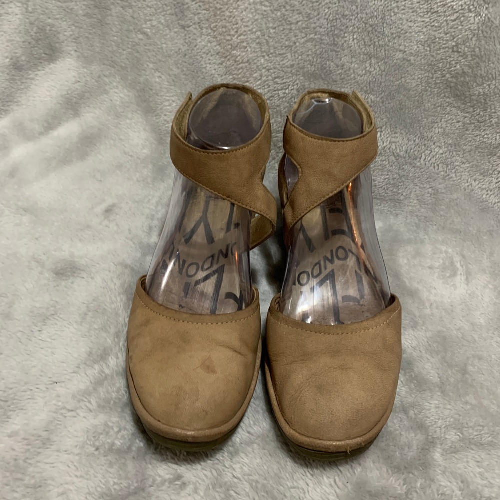 Fly London Yaz Wedge Sandals Womens 38 (7.5-8 US) Tan Leather Ankle Strap